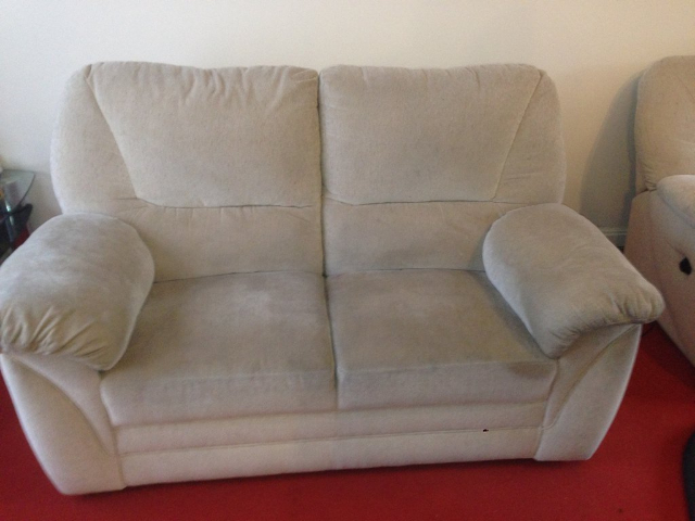 before-and-after-sofa-cleaning-1