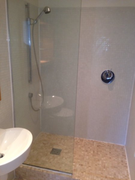 Tile and Grout Cleaning Shower 5